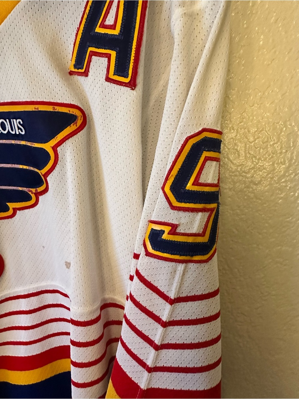 St. Louis Blues Autographed Corson #9 CCM White Hockey Jersey Signed - Picture 5 of 9